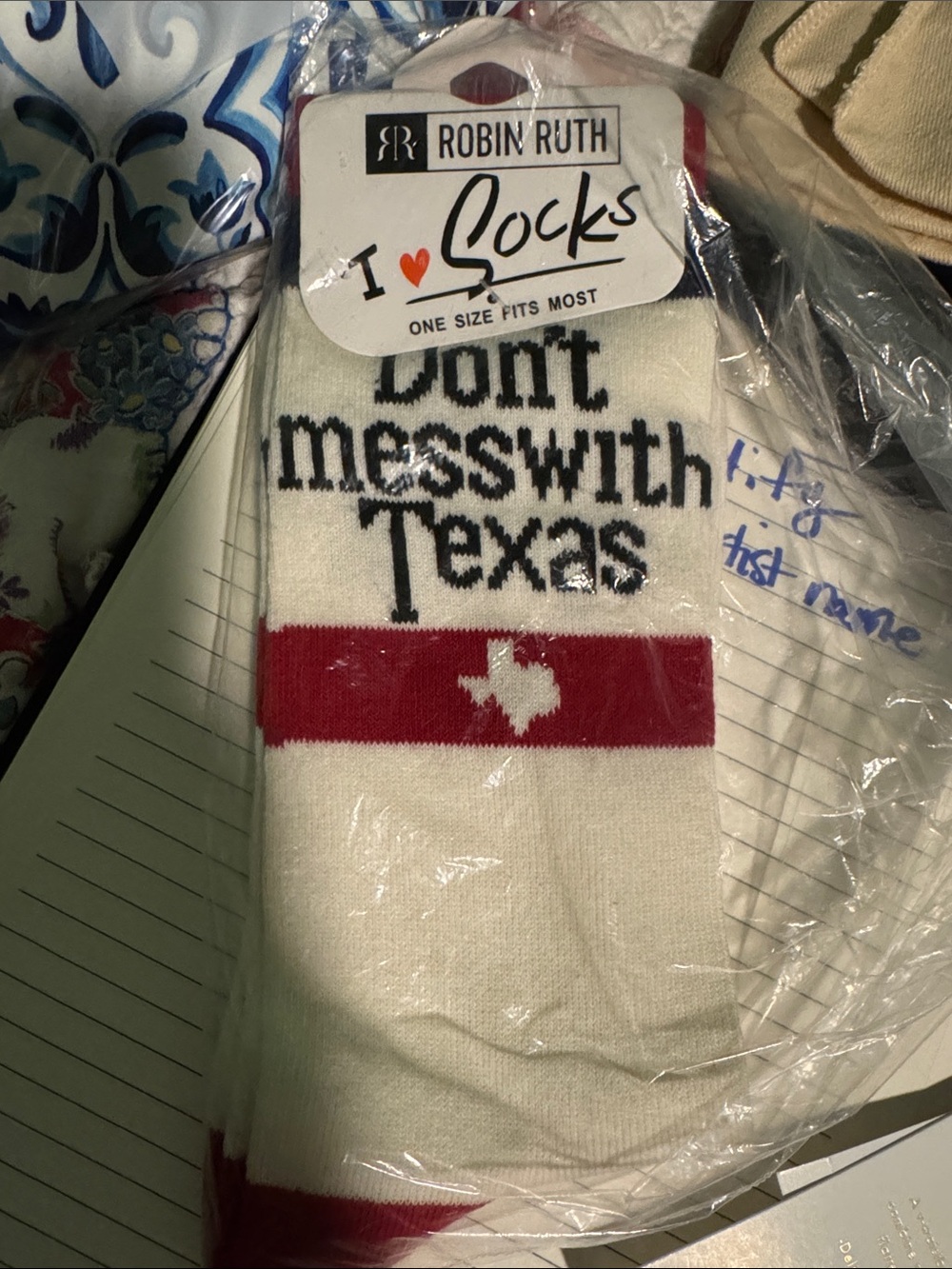 Robin Ruth “ Don’t mess with Texas “ socks 🧦 large / one size adult